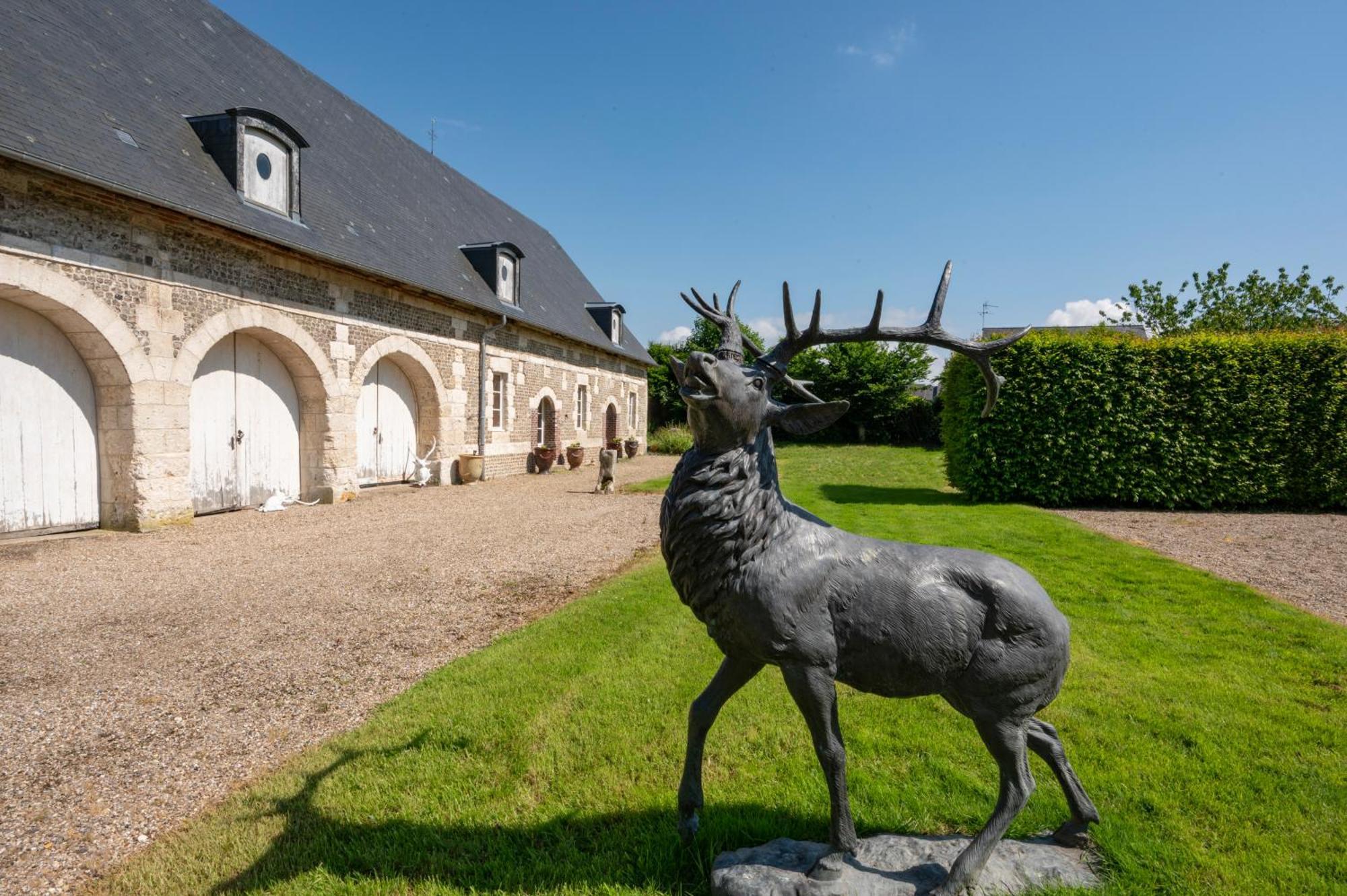 Gite L'Orangerie Du Chateau D'Émalleville Eksteriør bilde